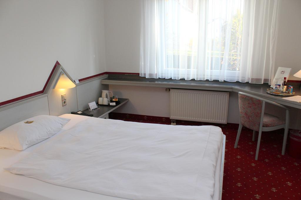 A.C. Hotel Hoferer Estugarda Quarto foto
